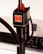 ML_OutsideAuto_crank.jpg (18792 bytes)